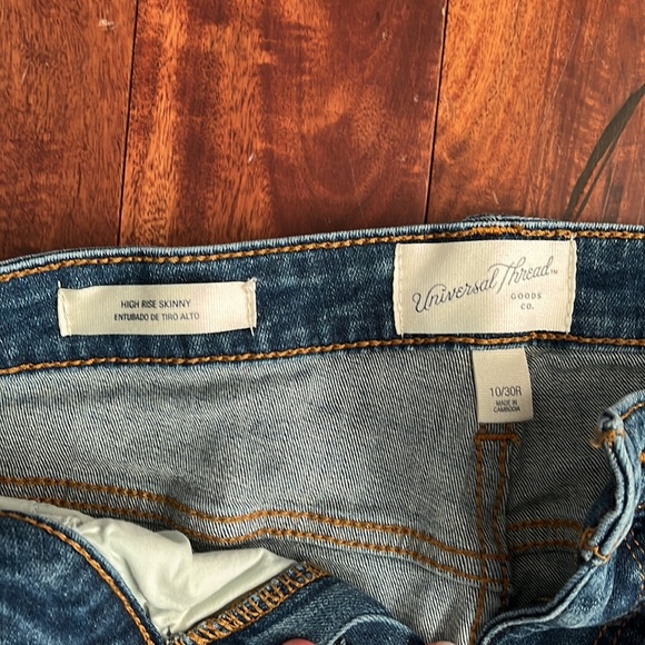 Universal Thread High Rise Skinny Jeans - Picture 3 of 3